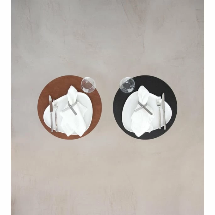 Rabatt 🎁 Lind DNA Double Circle Bull Tischset - 4er Set - 4er Set - Ø 40 Cm - Cognac/black 🎉 5 Rabatt 🎁 Lind DNA Double Circle Bull Tischset - 4er Set - 4er Set - Ø 40 Cm - Cognac/black 🎉 – Bild 3