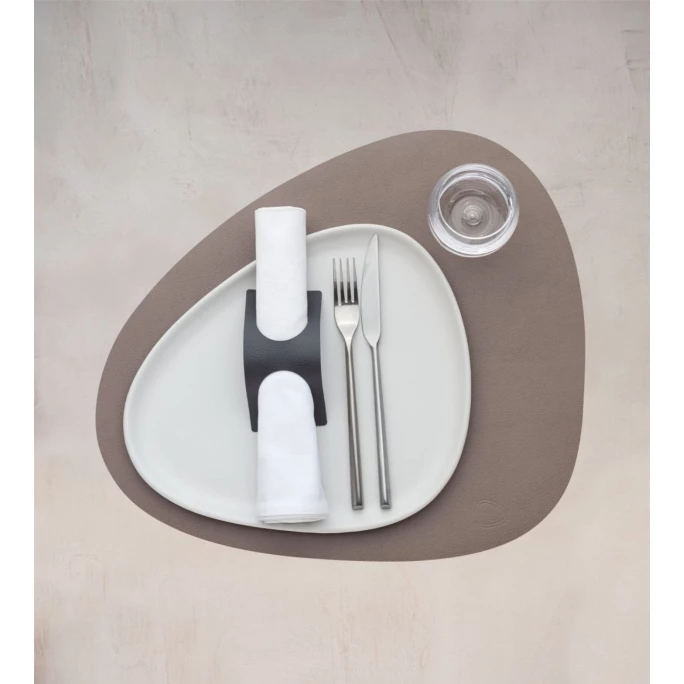 Coupon 😉 Lind DNA CURVE Serene Tischset - 4er Set - 4er Set - Größe L: 37x44 Cm - Mole Grey 😍 5 Coupon 😉 Lind DNA CURVE Serene Tischset - 4er Set - 4er Set - Größe L: 37x44 Cm - Mole Grey 😍 – Bild 3