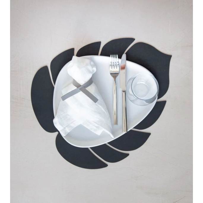 Bestes Angebot 🧨 Lind DNA Monstera Leaf Nupo Tischset - 4er Set - 4er Set - Größe L: 42x35 Cm - Black 👍 4 Bestes Angebot 🧨 Lind DNA Monstera Leaf Nupo Tischset - 4er Set - 4er Set - Größe L: 42x35 Cm - Black 👍 – Bild 2