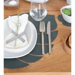 Bestpreis 😀 Lind DNA Monstera Leaf Nupo Tischset - 4er Set - 4er Set - Größe L: 42x35 Cm - Dark Green 🥰 9 Bestpreis 😀 Lind DNA Monstera Leaf Nupo Tischset - 4er Set - 4er Set - Größe L: 42x35 Cm - Dark Green 🥰 -Lind DNA Shop unnamed file 1648