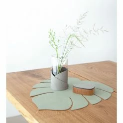 Am billigsten 🌟 Lind DNA Monstera Leaf Nupo Tischset - 4er Set - 4er Set - Größe L: 42x35 Cm - Olive Green 🌟 -Lind DNA Shop unnamed file 1655