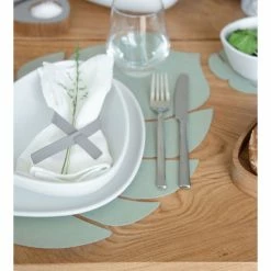 Am billigsten 🌟 Lind DNA Monstera Leaf Nupo Tischset - 4er Set - 4er Set - Größe L: 42x35 Cm - Olive Green 🌟 -Lind DNA Shop unnamed file 1656